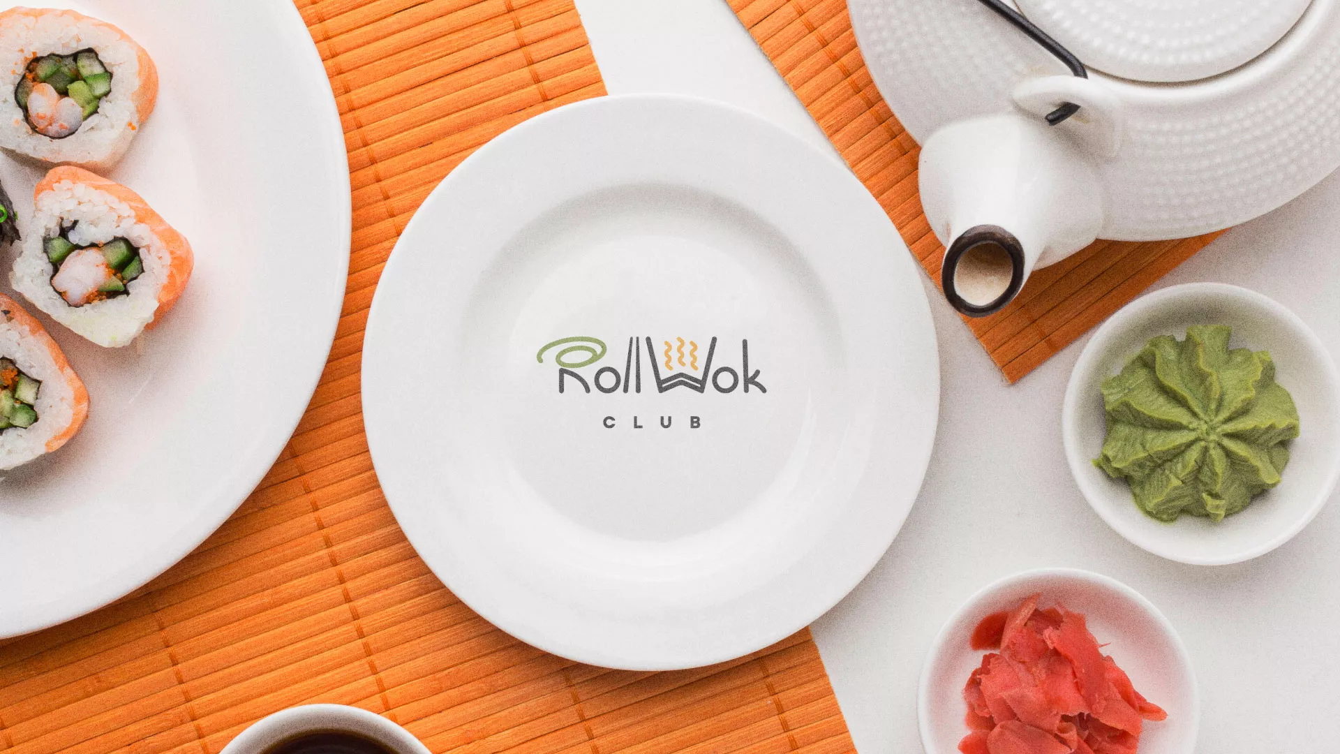 Разработка логотипа и фирменного стиля суши-бара «Roll Wok Club» в Туле